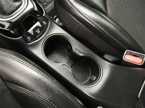 Used 2018 Jeep Compass Altitude image 23