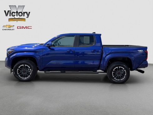 Used 2025 Toyota Tacoma TRD Sport image 3