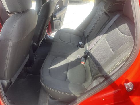 Used 2015 Kia Soul + FWD image 14