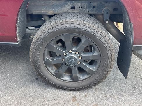 Used 2021 RAM 2500 Big Horn w/ Night Edition AWD/4WD image 11