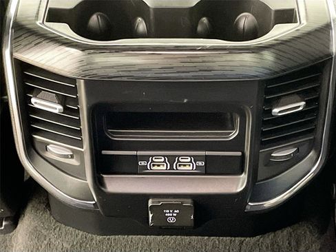 Used 2024 RAM 1500 Laramie image 26