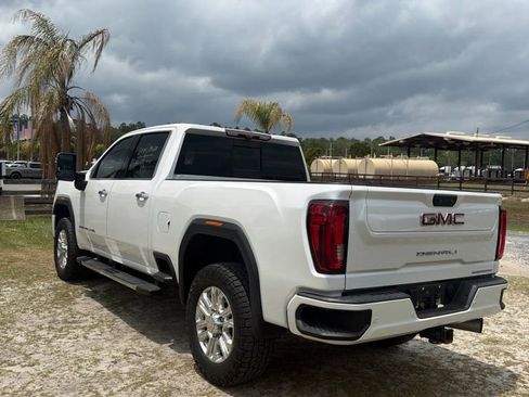 Used 2020 GMC Sierra 2500 Denali w/ Denali Ultimate Package AWD/4WD image 10