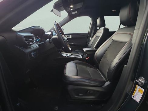 Certified 2023 Ford Explorer ST-Line w/ Class IV Trailer Tow Package image 16