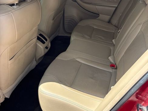 Used 2018 Ford Taurus SEL w/ Equipment Group 201A FWD image 22