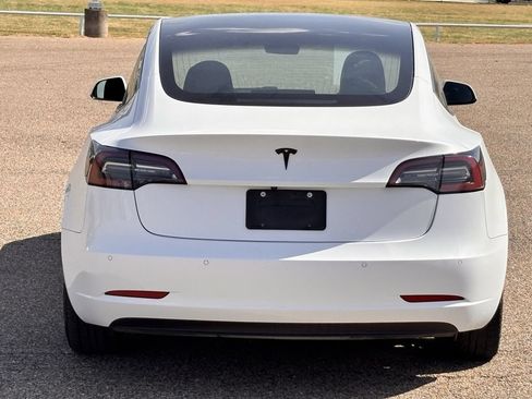 Used 2021 Tesla Model 3 Standard Range Plus RWD image 8