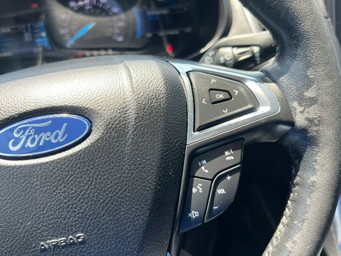 Used 2022 Ford Edge Titanium AWD/4WD image 20