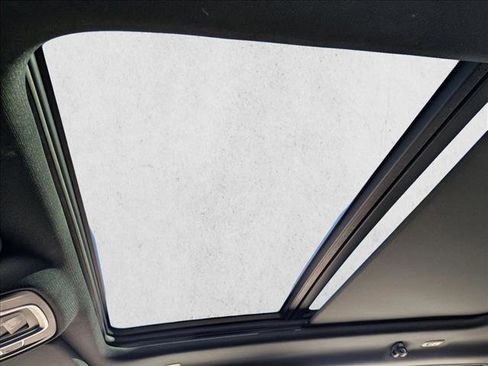 Used 2019 RAM 1500 Laramie image 13