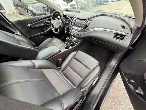 Used 2017 Chevrolet Impala LT image 27