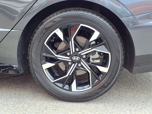 Used 2025 Hyundai Sonata SEL FWD image 7