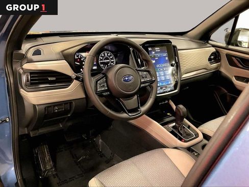 Used 2025 Subaru Forester Premium AWD/4WD image 18
