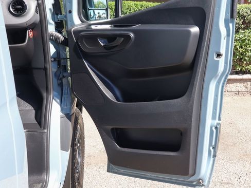 Used 2020 Mercedes-Benz Sprinter 1500 image 43