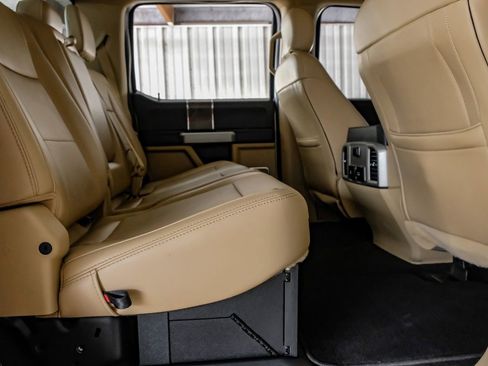 Used 2019 Ford F450 Lariat w/ Lariat Value Package AWD/4WD image 34