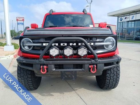 Used 2022 Ford Bronco Outer Banks AWD/4WD image 2