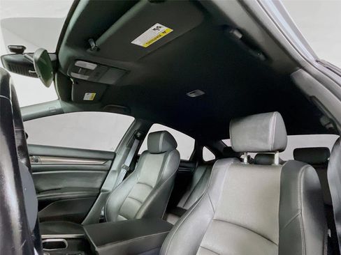 Used 2020 Honda Accord Sport image 14