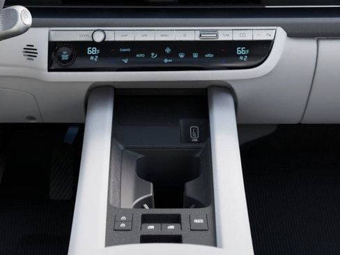 New 2025 Hyundai Ioniq 6 SEL RWD image 16