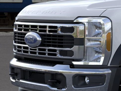 New 2026 Ford F550 2WD Crew Cab Super Duty image 17