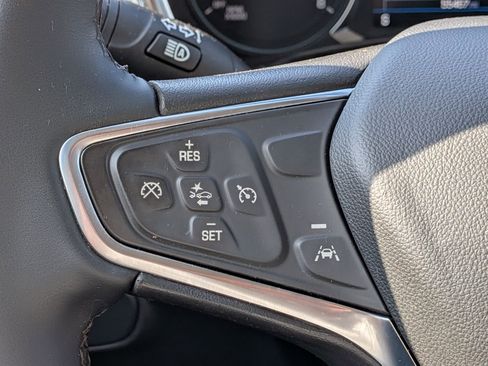 Used 2024 Chevrolet Equinox LT image 18