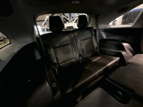 Used 2017 Acura MDX SH-AWD w/ Technology Package image 17