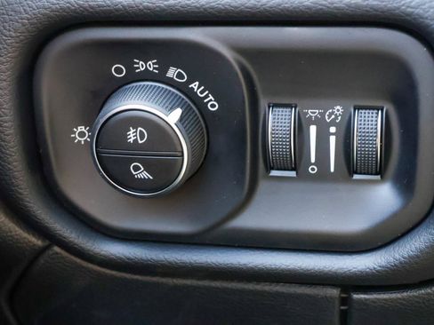 New 2026 RAM 3500 Laramie AWD/4WD image 28