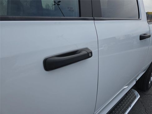 Used 2024 RAM 2500 Big Horn w/ Bed Utility Group image 12