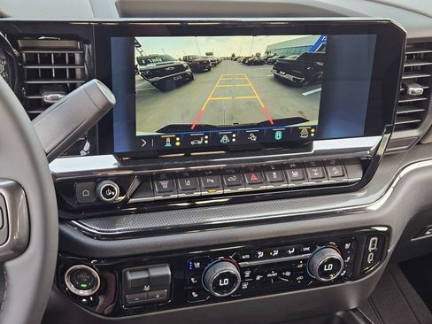 New 2026 Chevrolet Silverado 2500 ZR2 AWD/4WD image 21