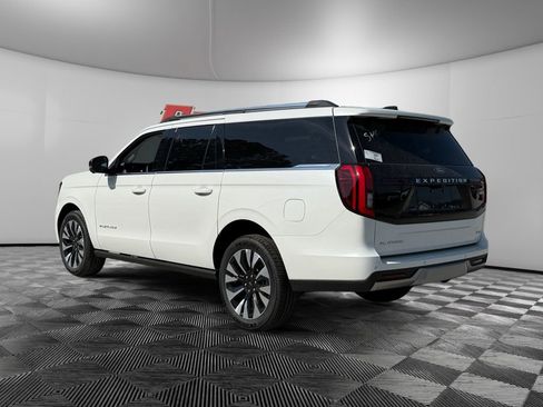 New 2026 Ford Expedition Max Platinum AWD/4WD image 3