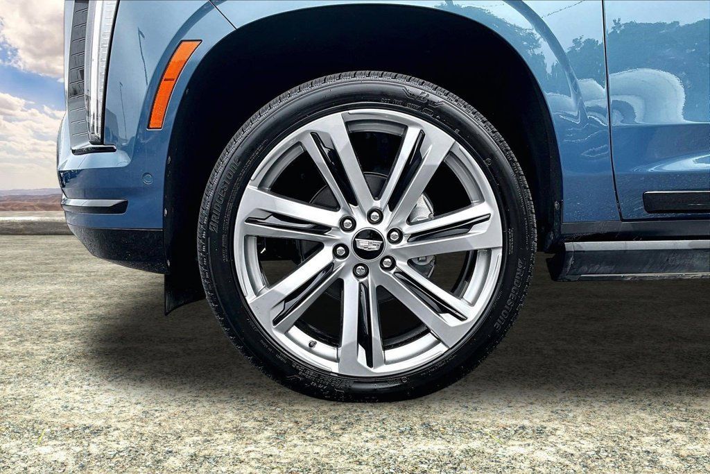 Certified 2025 Cadillac Escalade Sport Platinum AWD/4WD image 35