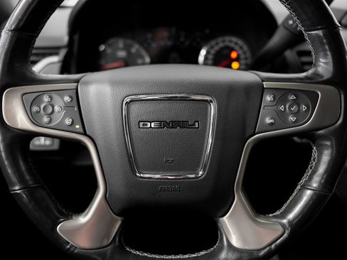 Used 2018 GMC Yukon Denali w/ Denali Ultimate Package image 13
