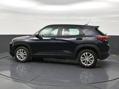 Used 2021 Chevrolet TrailBlazer LS FWD image 2