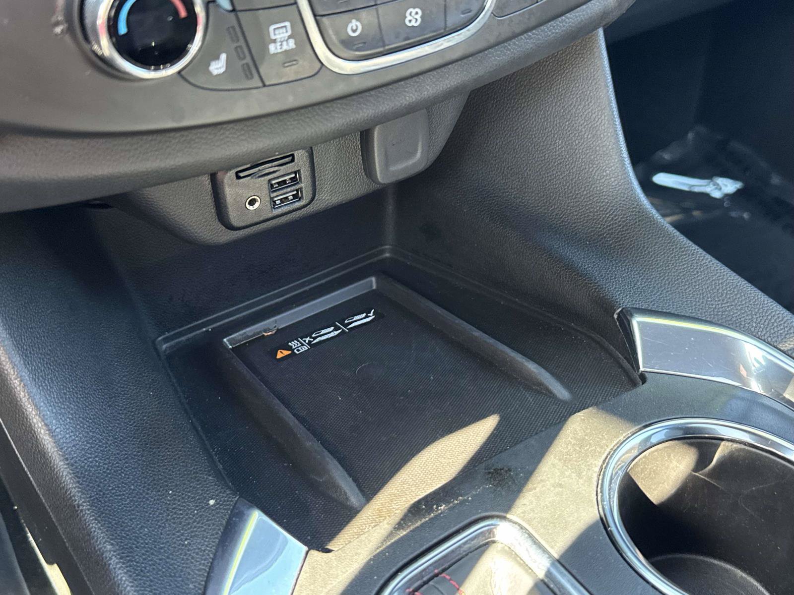 Used 2023 Chevrolet Traverse RS AWD/4WD image 29