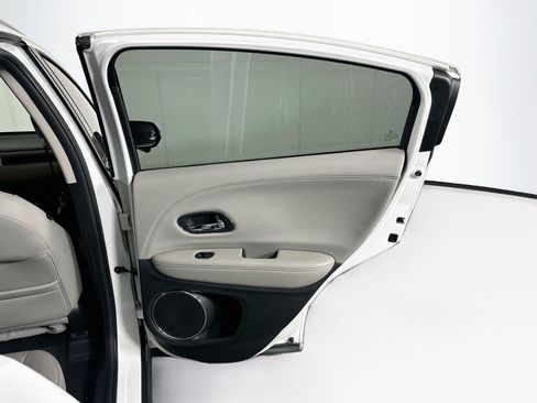 Used 2019 Honda HR-V EX-L image 27