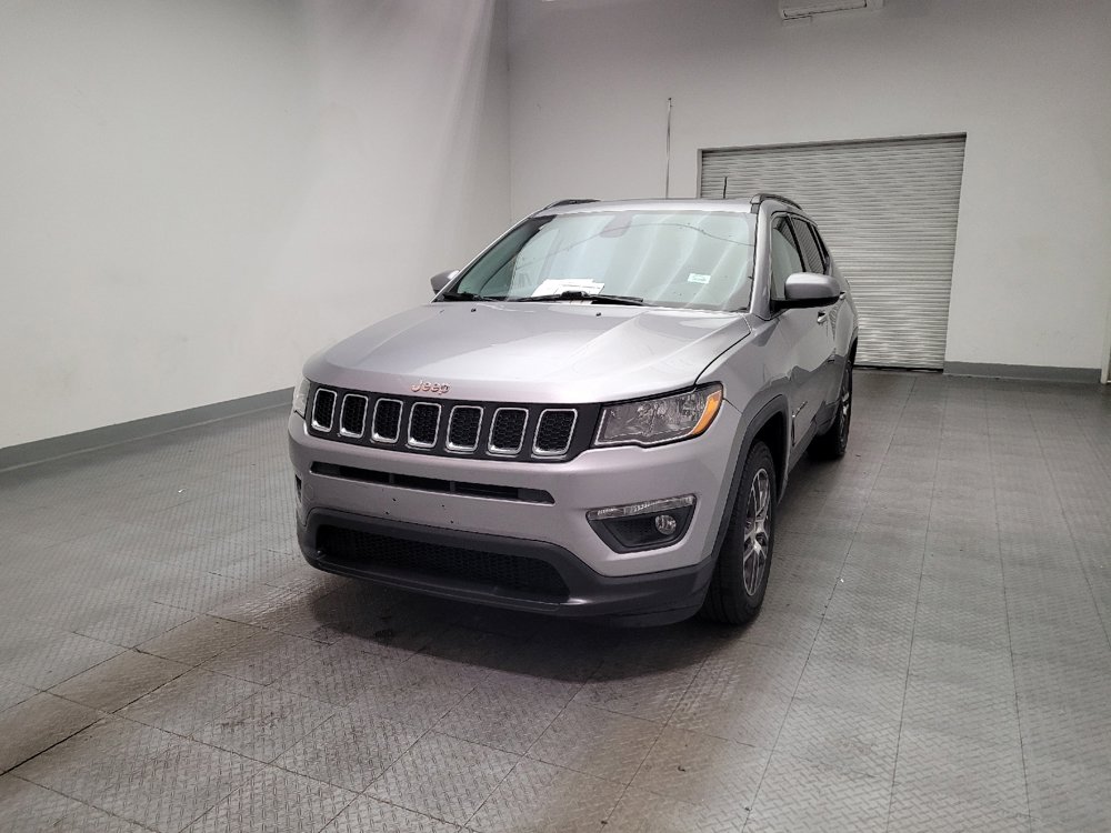 Used 2018 Jeep Compass Latitude FWD image 15