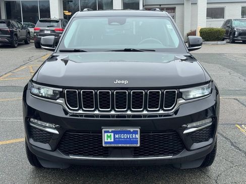 Used 2023 Jeep Grand Cherokee Limited image 9