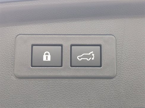 Used 2022 Subaru Outback Touring XT image 13