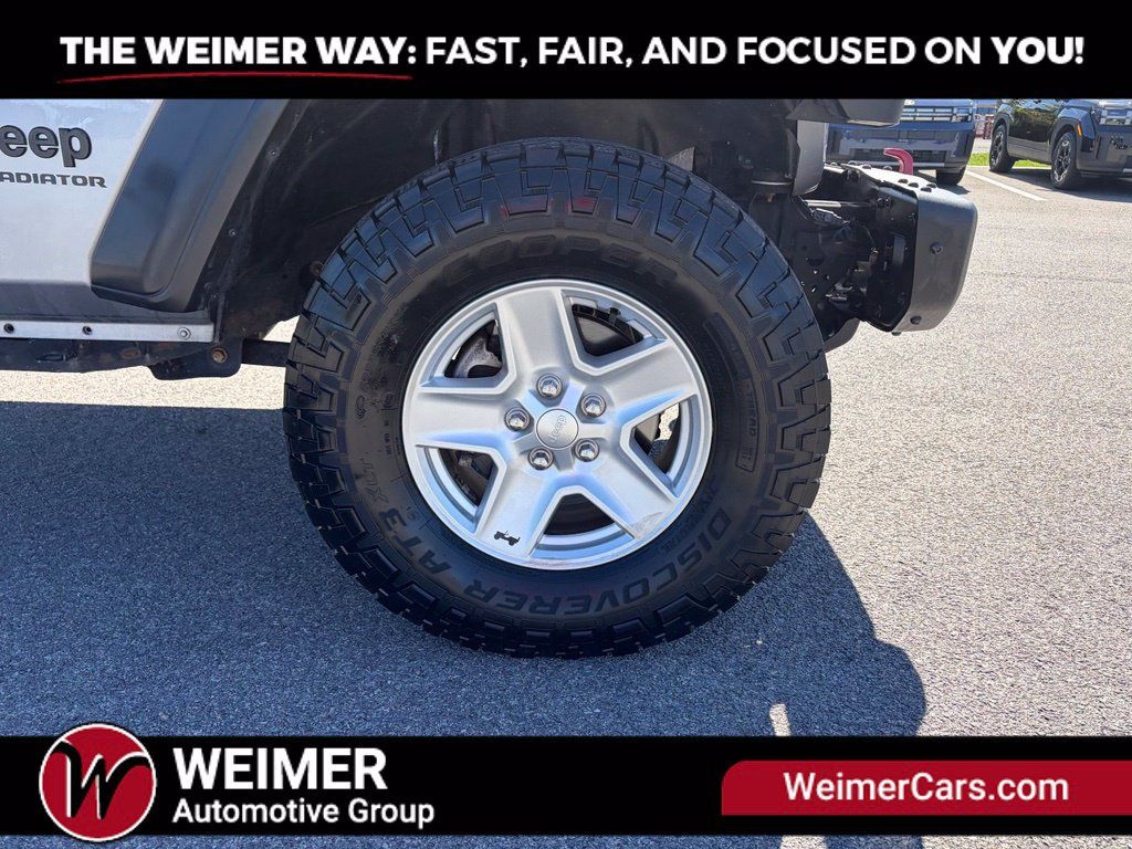 Used 2020 Jeep Gladiator Sport w/ Quick Order Package 23S AWD/4WD image 13