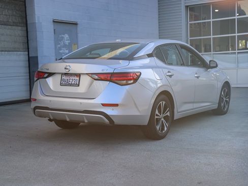Used 2023 Nissan Sentra SV FWD image 4
