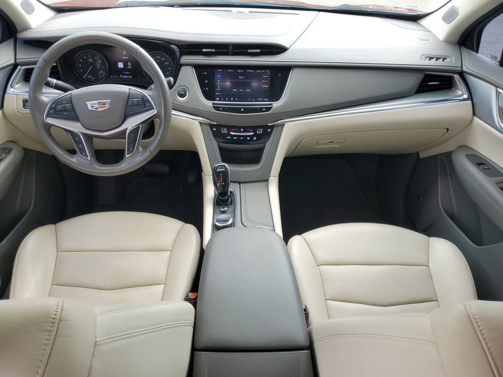 Used 2020 Cadillac XT5 Premium Luxury FWD image 13