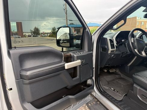 Used 2022 Ford F250 Lariat AWD/4WD image 13