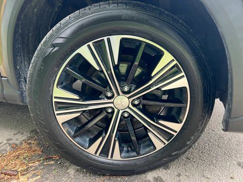 Used 2020 Mitsubishi Eclipse Cross SE image 32