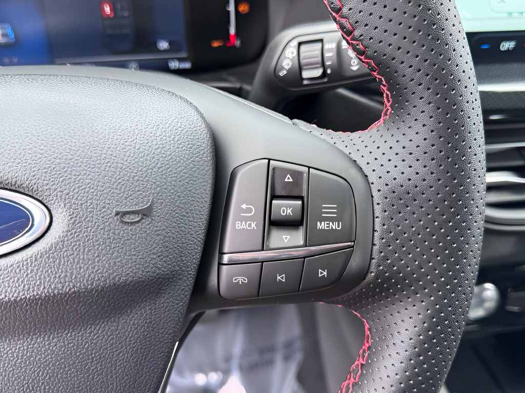 Used 2026 Ford Escape ST-Line w/ Tech Pack #1 FWD image 16