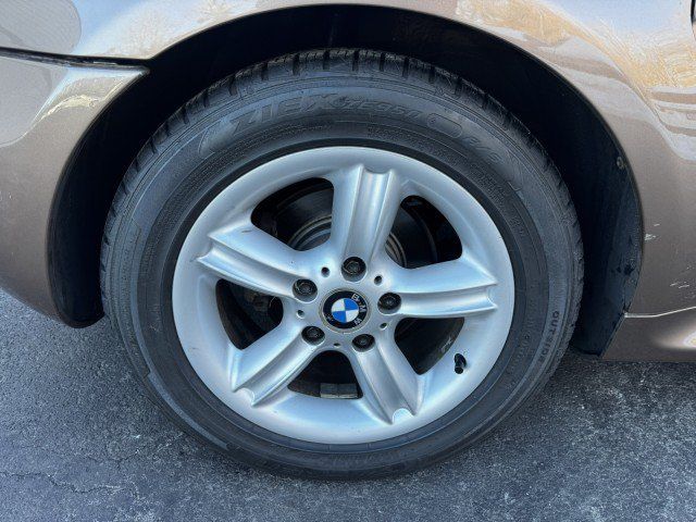 Used 2000 BMW Z3 2.5i RWD image 36
