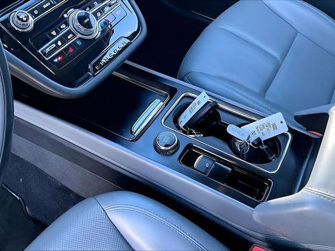 Used 2021 Lincoln Corsair AWD w/ Equipment Group 101A image 19