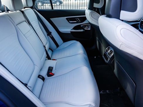 Used 2024 Mercedes-Benz C 300 Sedan image 18