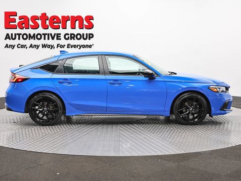 Used 2024 Honda Civic Sport image 4