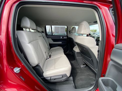 Used 2025 Hyundai Santa Fe SEL image 42