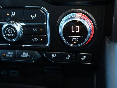 Used 2023 GMC Yukon AT4 w/ AT4 Premium Package AWD/4WD image 30