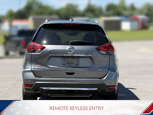 Used 2019 Nissan Rogue SV w/ Sun & Sound Touring Package AWD/4WD image 5
