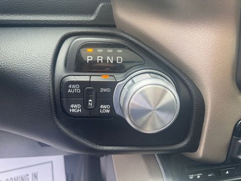 Used 2019 RAM 1500 Laramie AWD/4WD image 21
