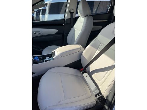 Used 2024 Hyundai Tucson SEL w/ Convenience Package image 2