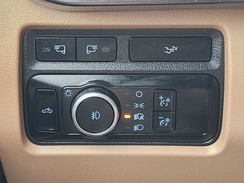 Used 2024 Ford F350 Lariat AWD/4WD image 24